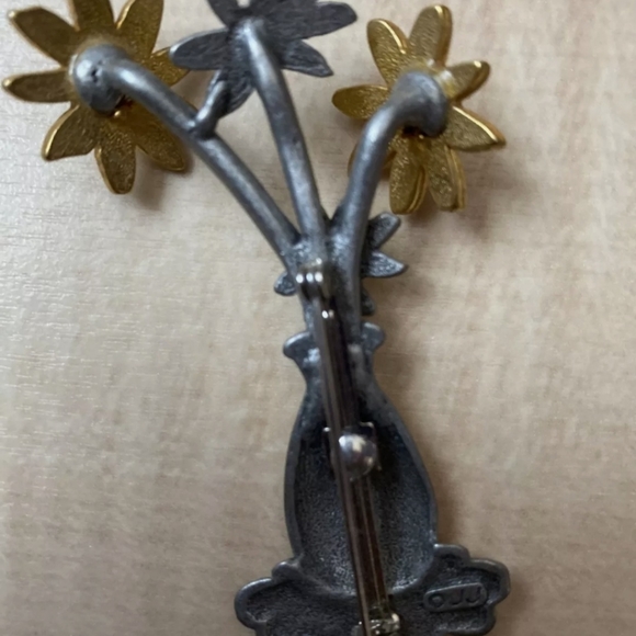 Vintage Signed JJ Jonette Brooch - Picture 2 of 3